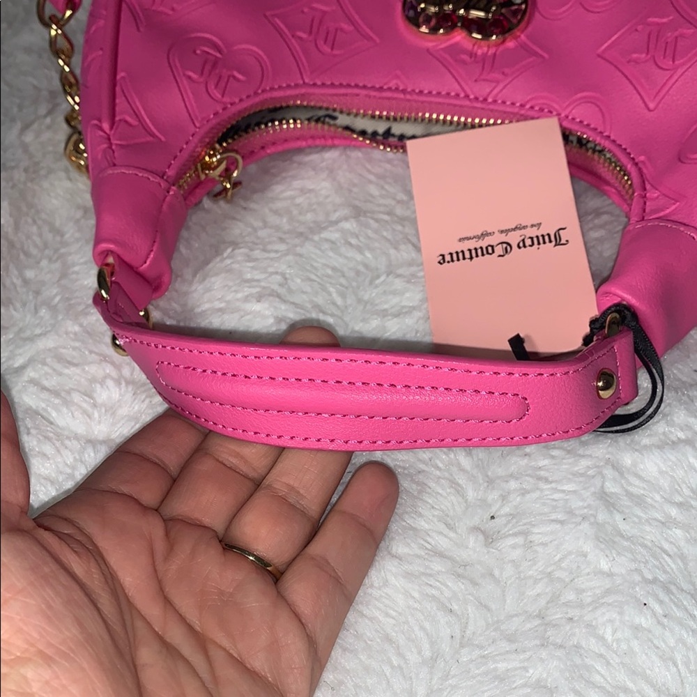 Juicy Couture Pink Hobo Shoulder Bag with Heart Clasp - Picture 9 of 10